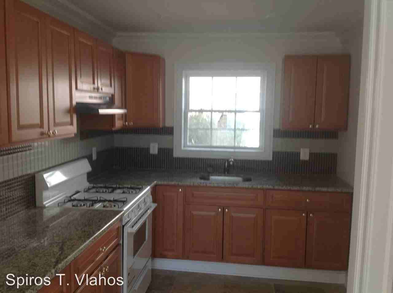 675 St George Ave - Photo 2 of 15