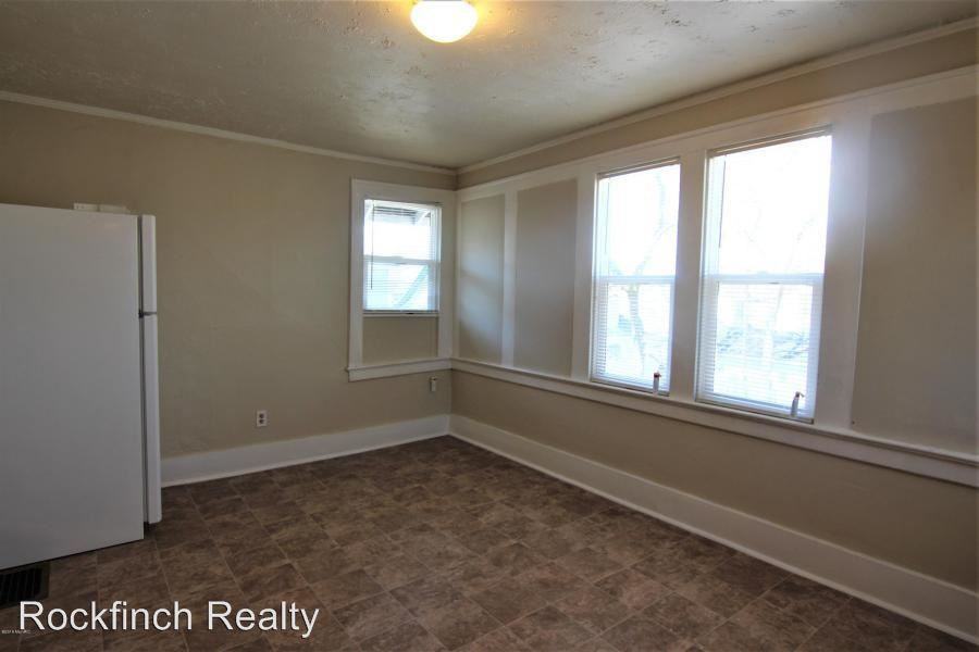 174 E Isabella - Photo 3 of 17