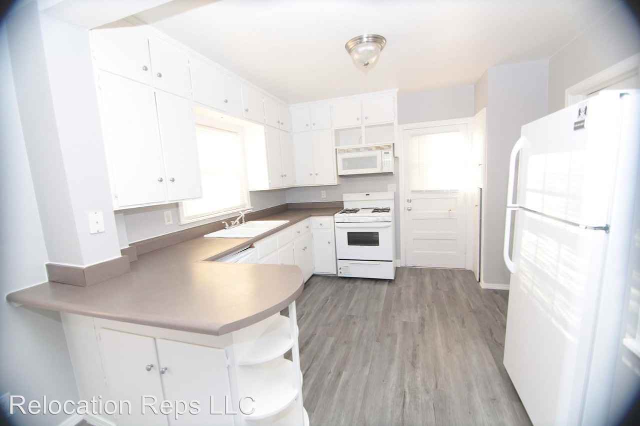 2203 16th St - Photo 2 of 15