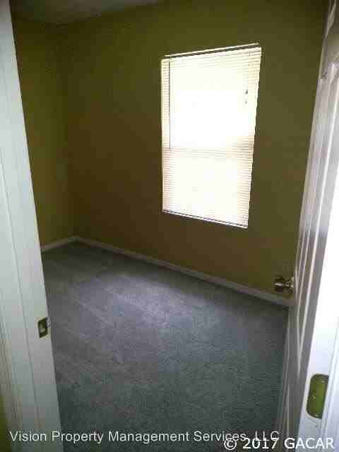 16919 SW 137th Ave - Photo 3 of 7