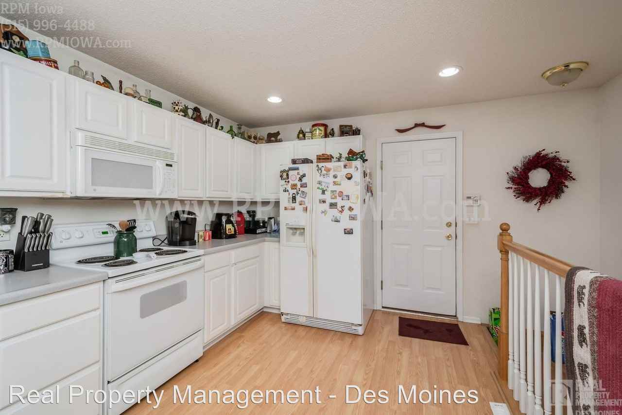 2811 SE 22nd St #1110 - Photo 2 of 14