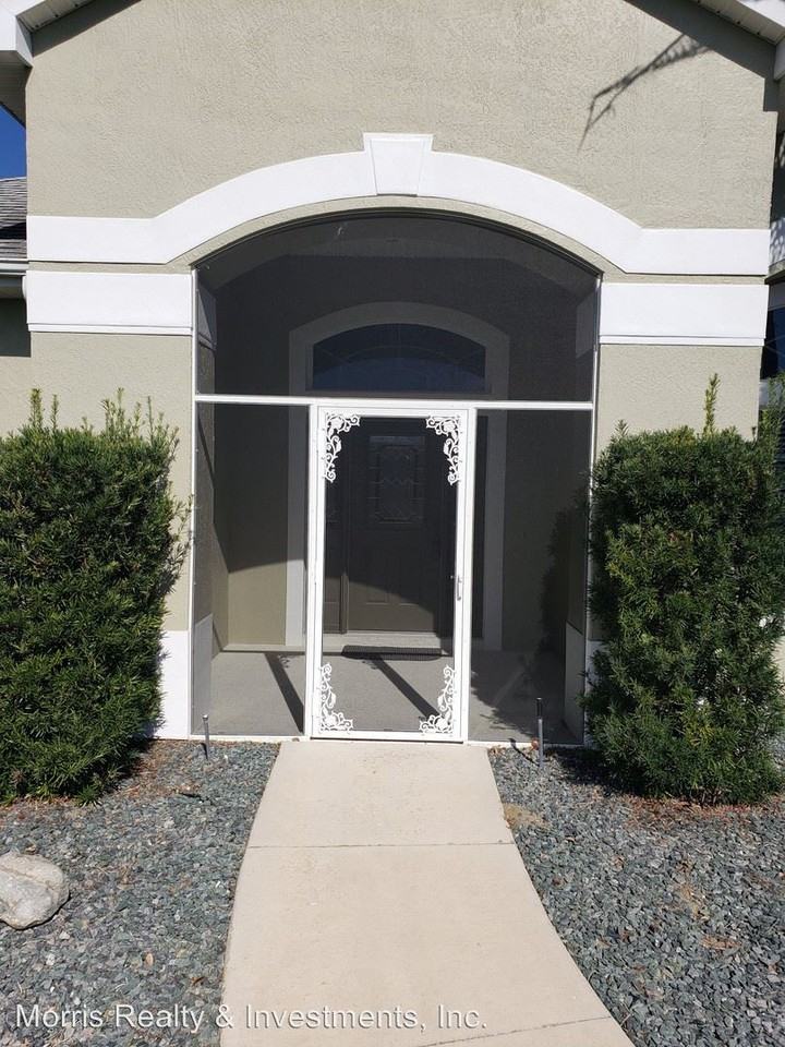 3045 Keel Ct - Photo 3 of 37