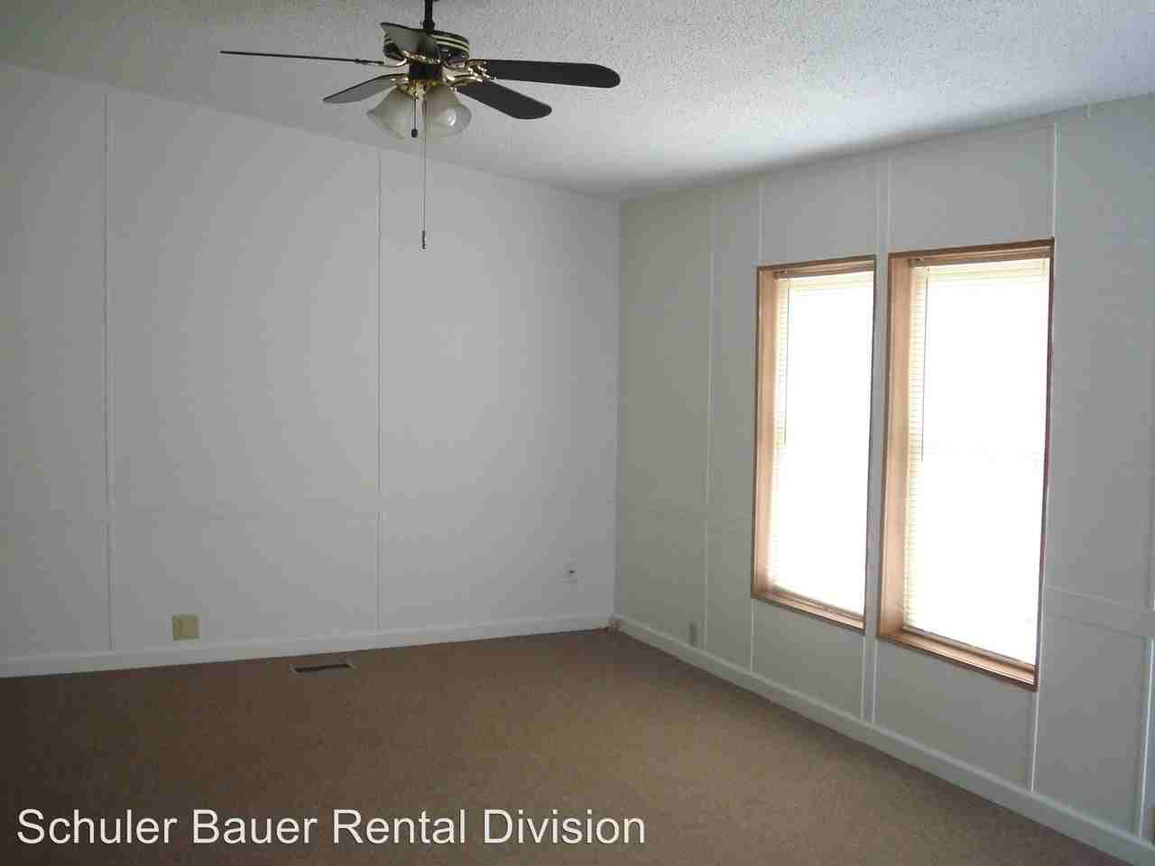 8376 Banet Rd - Photo 3 of 10