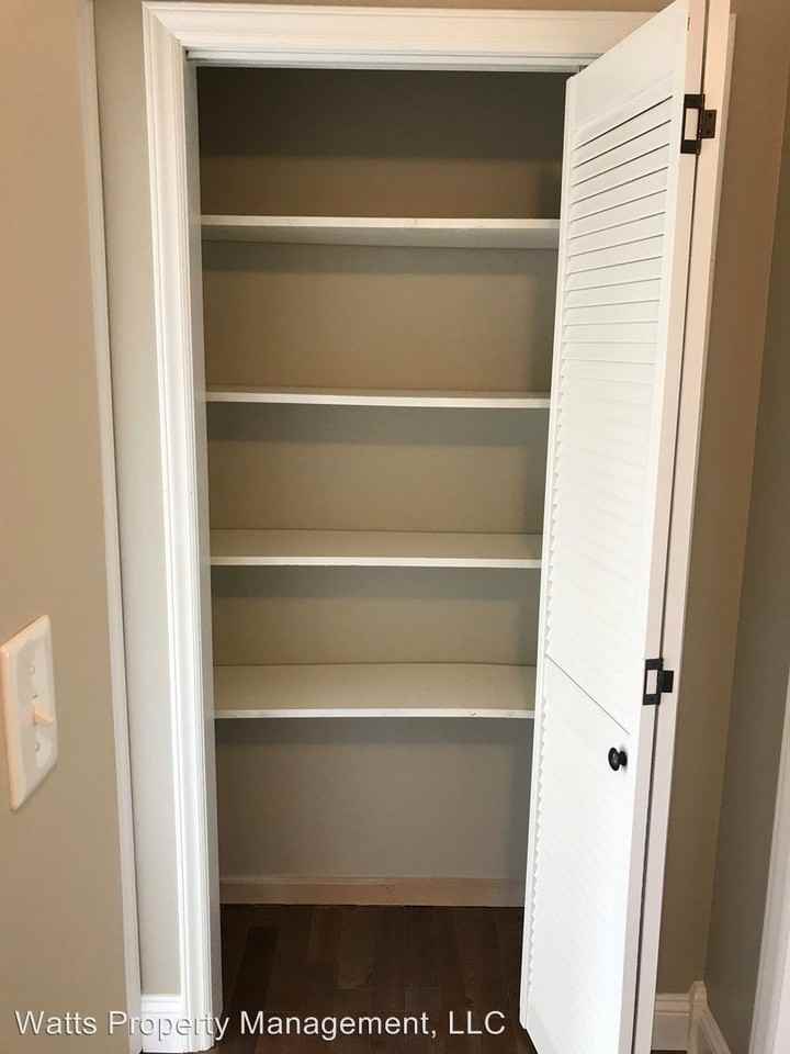 245 Woodrow Ln - Photo 3 of 27