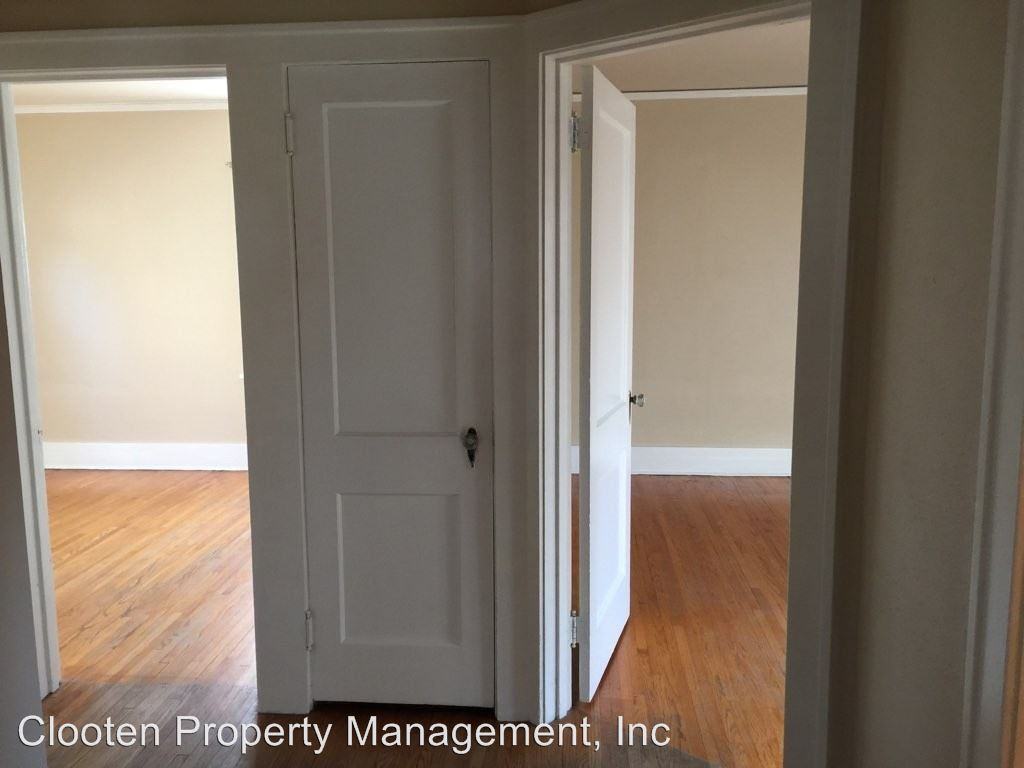 217 W Ave D - Photo 3 of 12