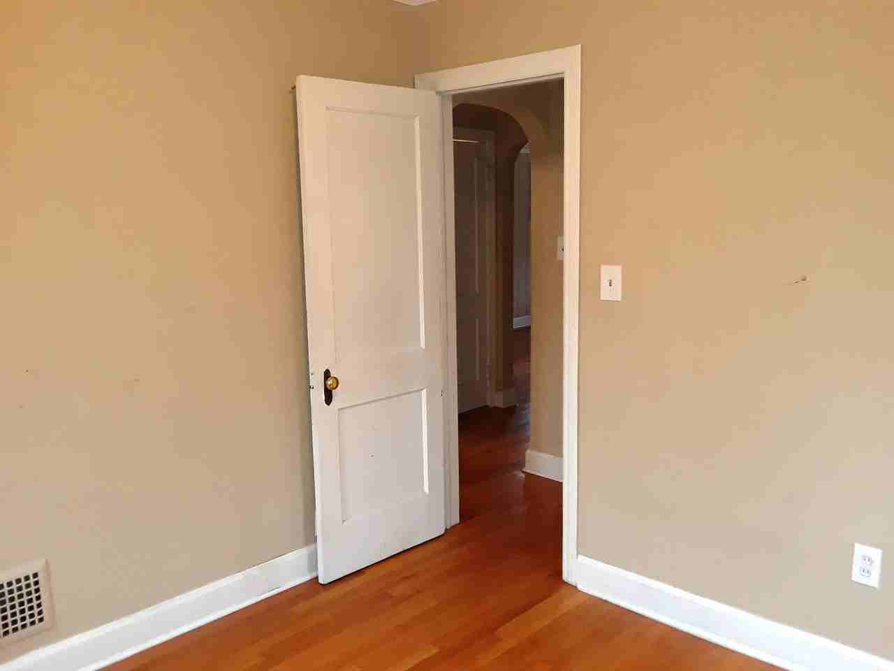 19419 Brady - Photo 2 of 4