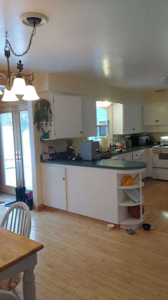 1481 Maple Dr - Photo 2 of 6