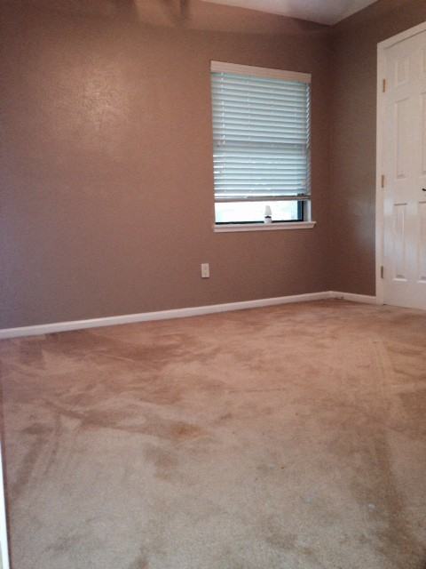 17307 Nordway Dr - Photo 3 of 6