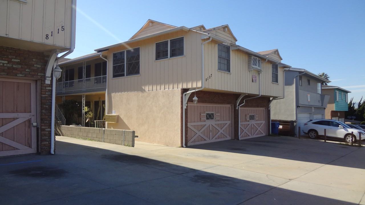 8107 Lincoln Blvd - Photo 2 of 3