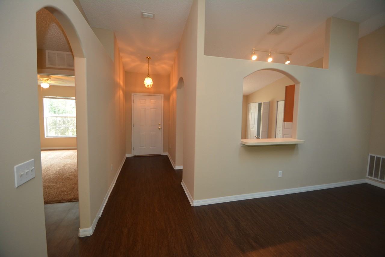 15 White Deer Ln - Photo 2 of 17