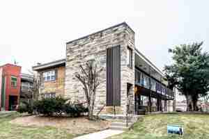 featured image of 5015 W Jackson Blvd