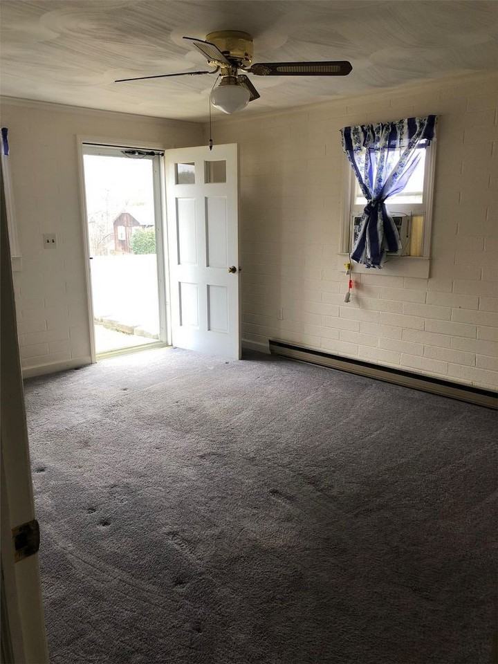 2565 Wards Gap Rd - Photo 3 of 3