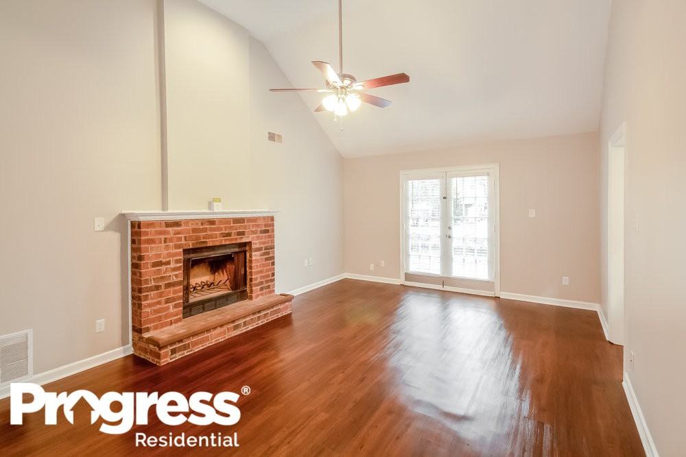 6756 Rockbrook Dr - Photo 2 of 20