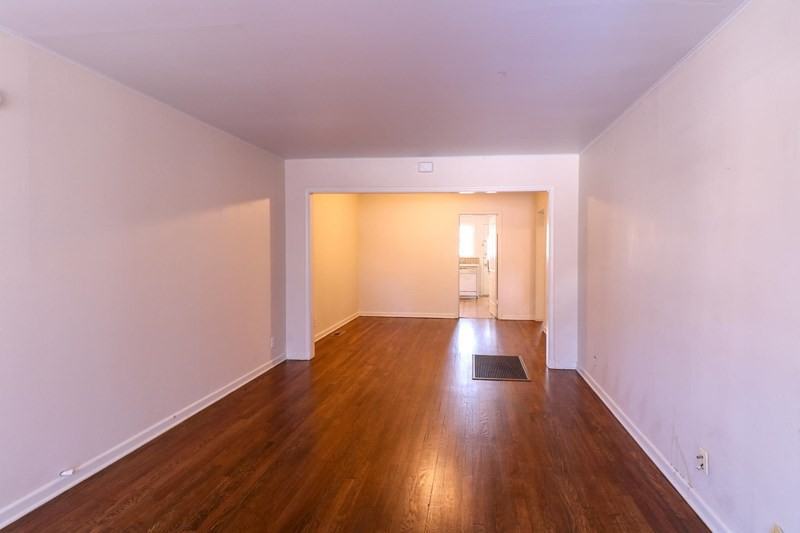 740 W 13th St - Photo 2 of 10