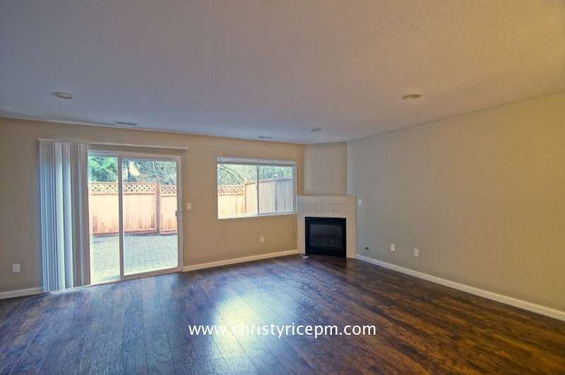 5632 137th Pl SE - Photo 2 of 6