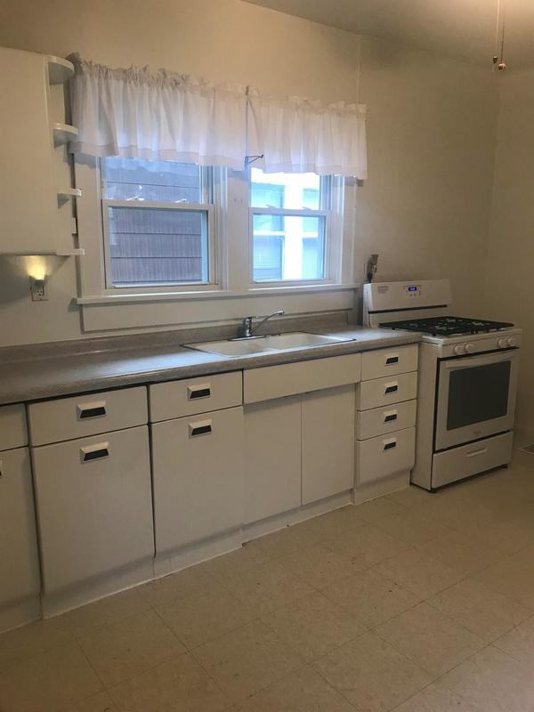 519 S Illinois St - Photo 2 of 8