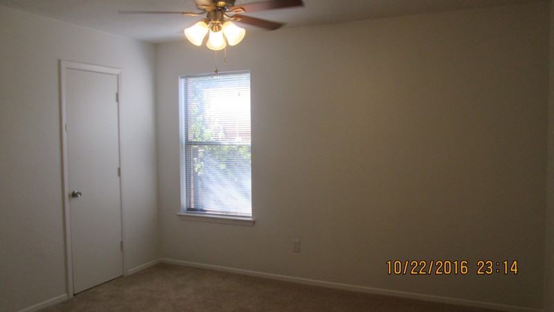 1114 Tulane Dr - Photo 3 of 5