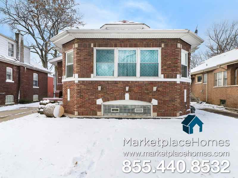 15810 Marshfield Ave - Photo 2 of 16