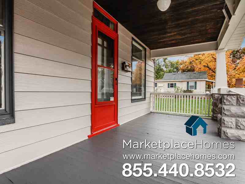 1215 N Oak St - Photo 2 of 13