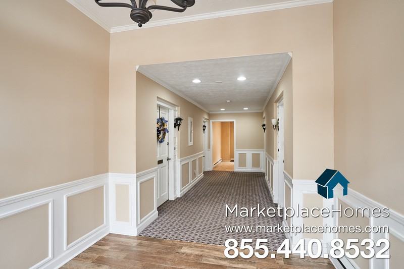 1010 Meadowlawn Dr - Photo 2 of 19