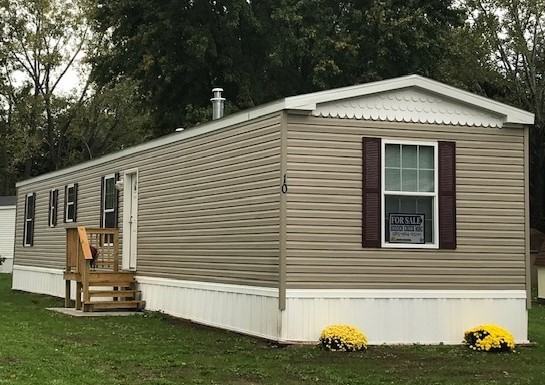 10 Sandy Brook Dr #10 - Photo 2 of 5