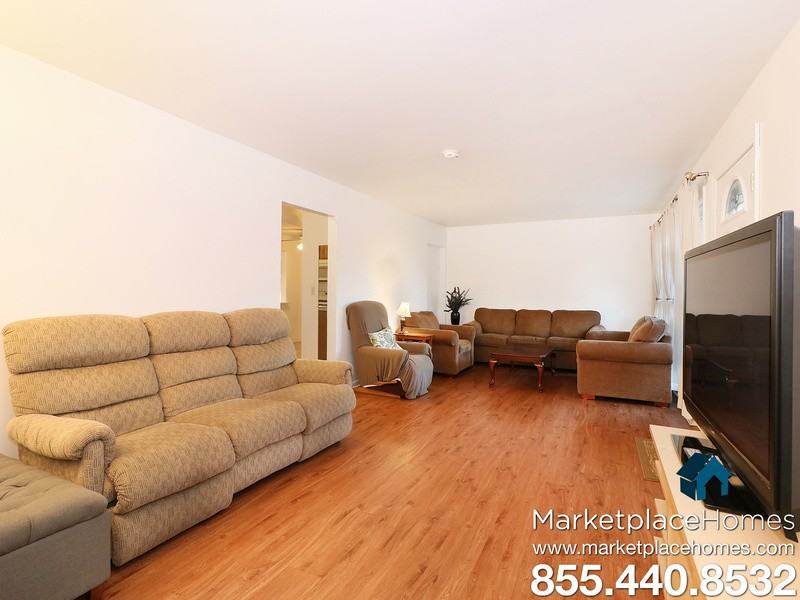 1817 Edgelawn Ct - Photo 3 of 12