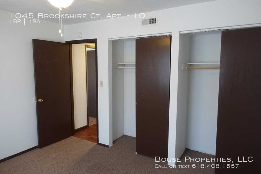 1045 Brookshire Ct #10 - Photo 4 of 5