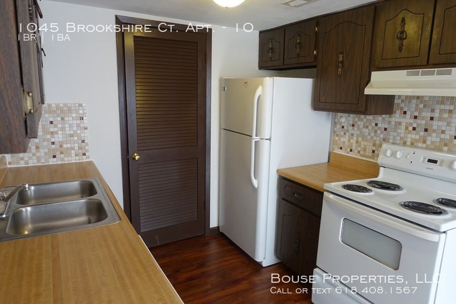 1045 Brookshire Ct #10 - Photo 5 of 5