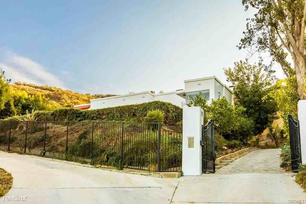 23770 Park Belmonte - Photo 3 of 35