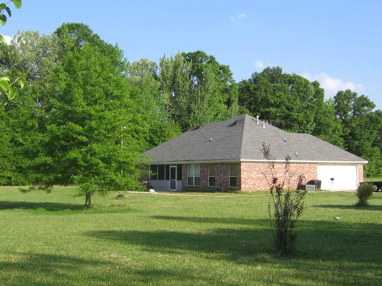 2120 Wright Rd - Photo 2 of 10
