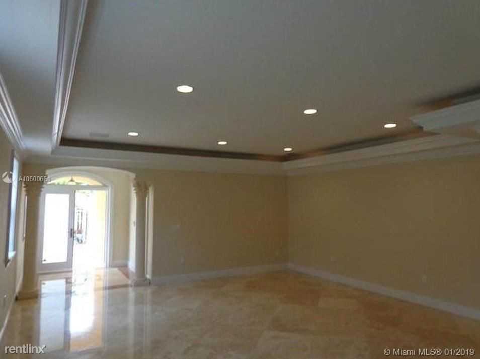 3067 New York St #3067B - Photo 3 of 3