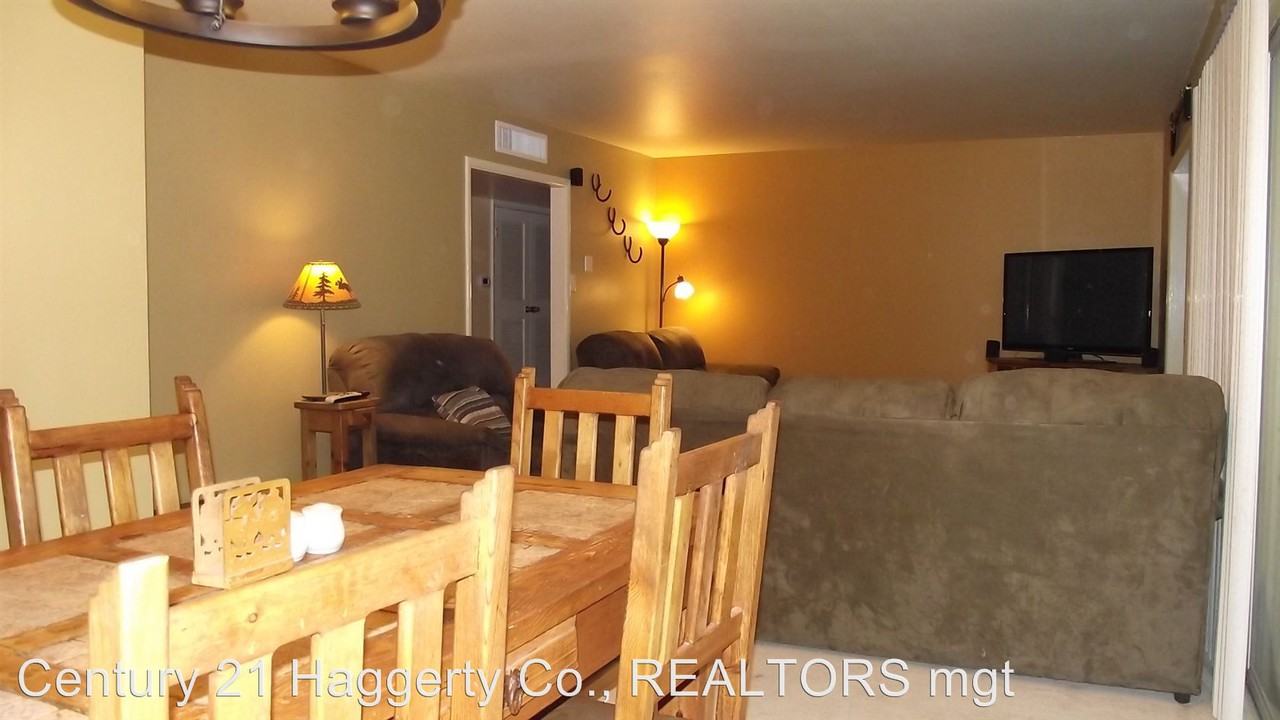 8711 Magnetic St - Photo 2 of 22