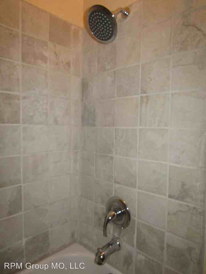 4563 S. Robberson Ave - Photo 3 of 10