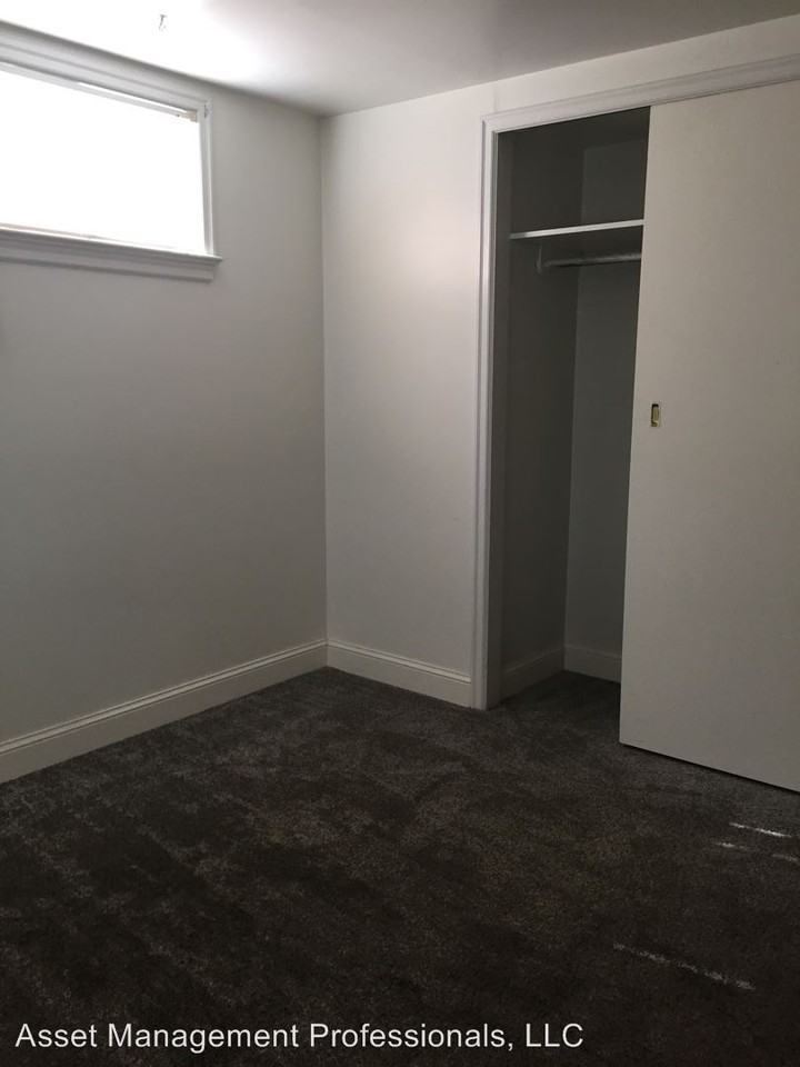 624 N 22 Street - Photo 3 of 7