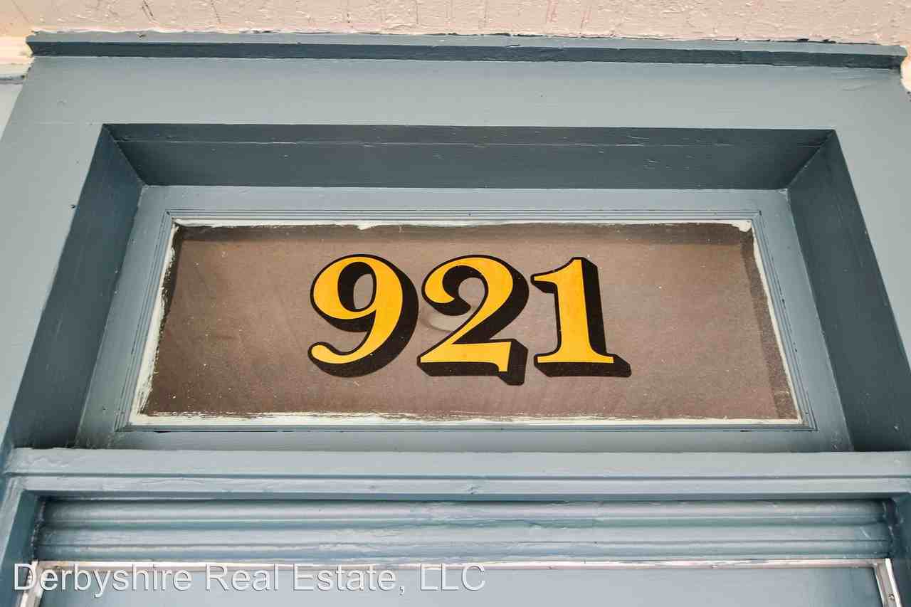 921 Taylor St - Photo 2 of 19