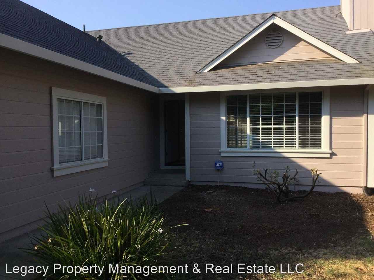 131 William Cir - Photo 3 of 14