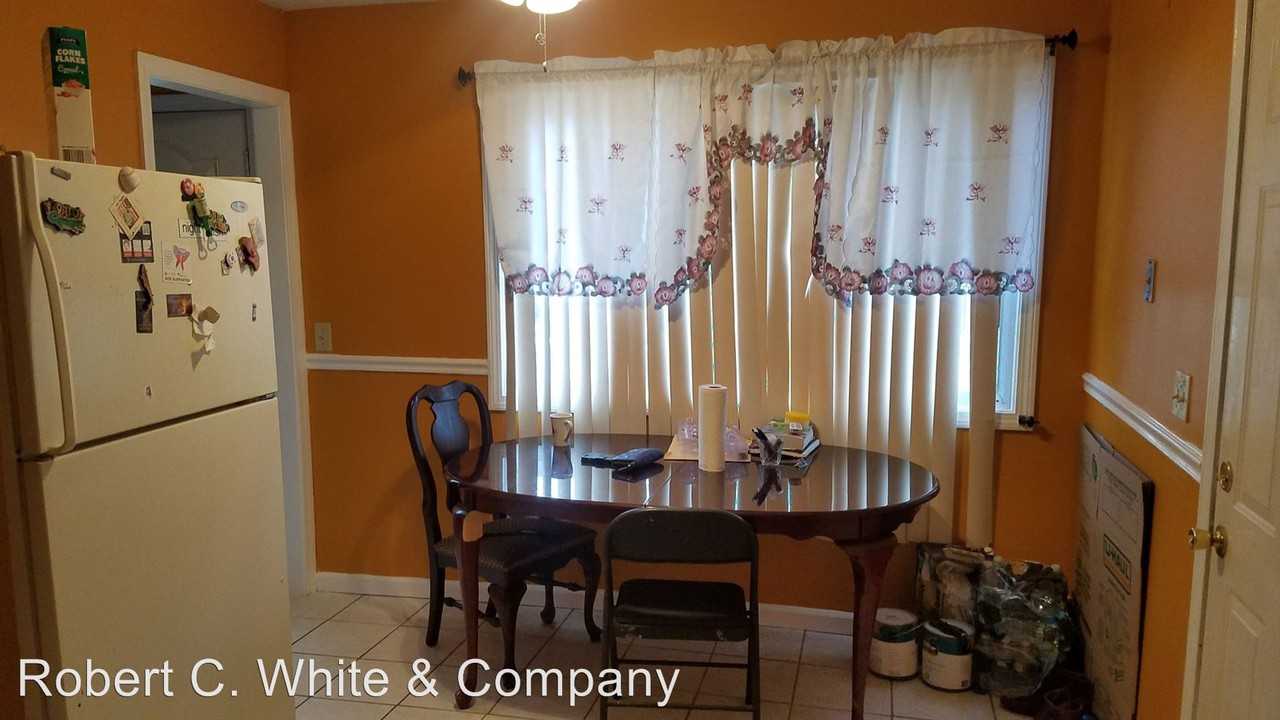 78 Andover St - Photo 3 of 13