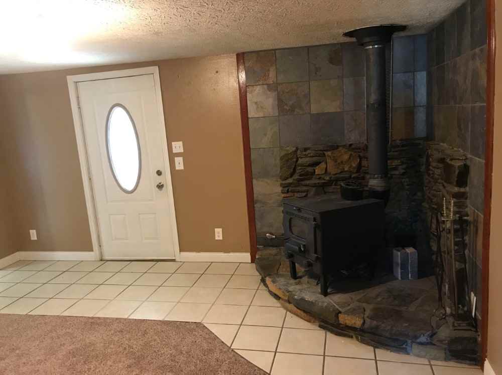 7611 Wesselman Rd - Photo 3 of 14