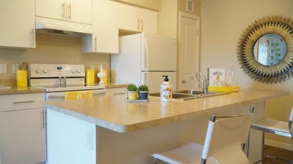 Tisbury Crossing - Photo 2 of 7