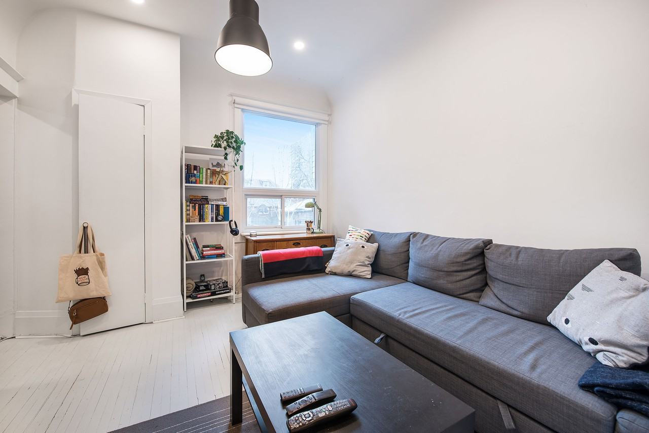 Roncesvalles Ave & Marion St, Toronto, ON M6R 1E6 1 Bedroom Apartment