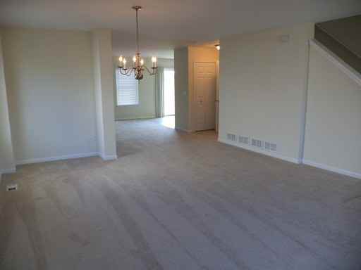 570 Collier Dr - Photo 3 of 23