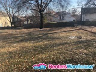 527 NE 98th St - Photo 3 of 10