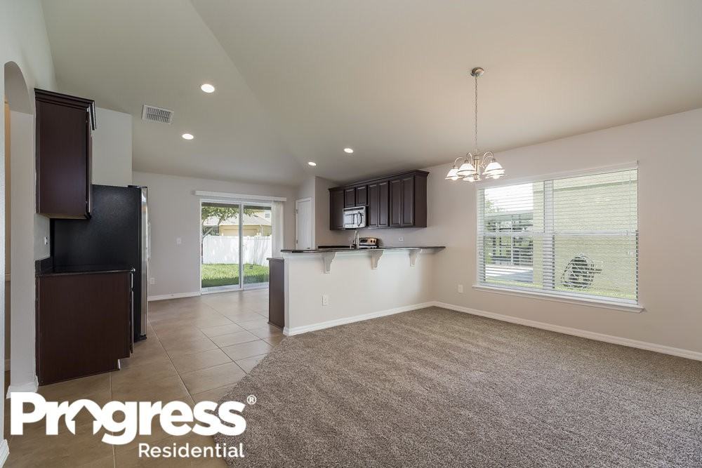 907 Muirwood Way - Photo 6 of 16