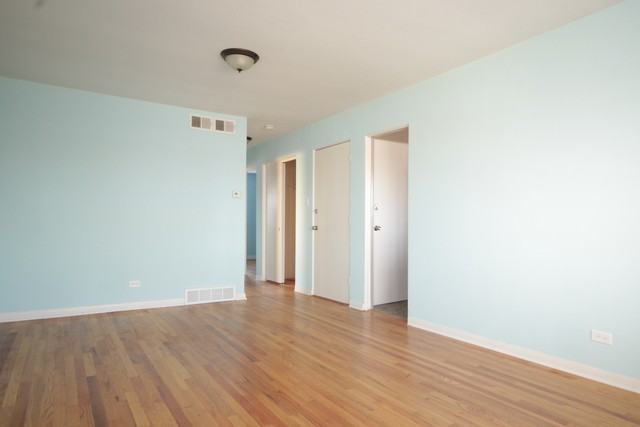 10943 S King Dr #2 - Photo 2 of 10