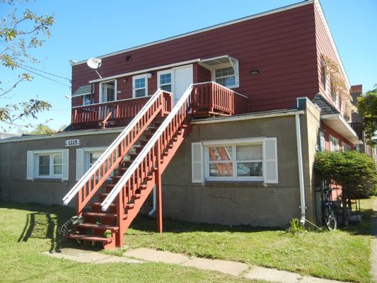 1225 Banks Ave Apartments in Superior, WI 54880 - Zumper