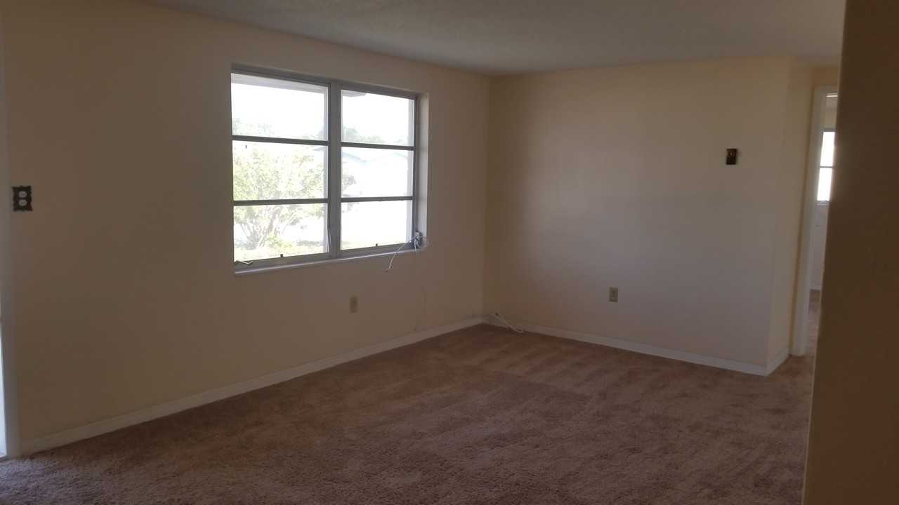 5012 Odyssey Ave - Photo 2 of 24