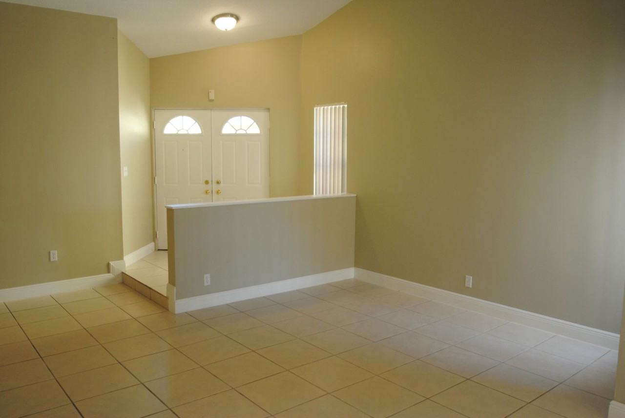 6073 Sw 128th Ct - Photo 2 of 12