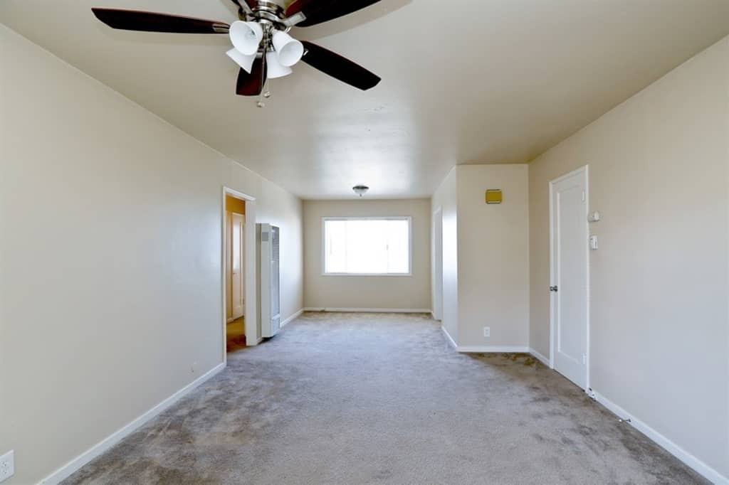 929 Yuba St - Photo 2 of 20