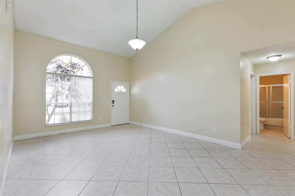 8670 Sw 14th Ct - Photo 2 of 15