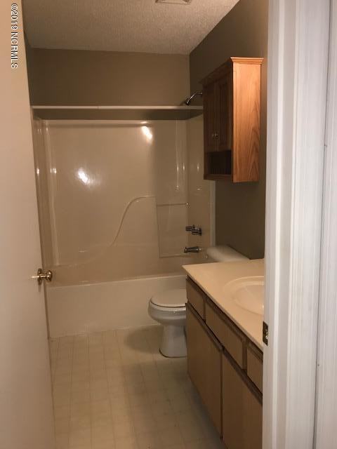 628 South Hampton Drive - Photo 3 of 7
